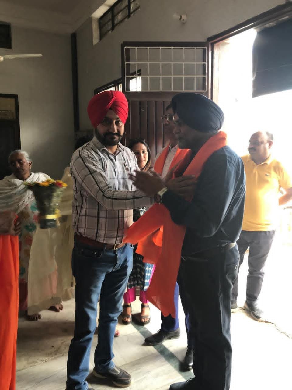 abbd57f7-e6fc-48d5-9049-f9646ef76724